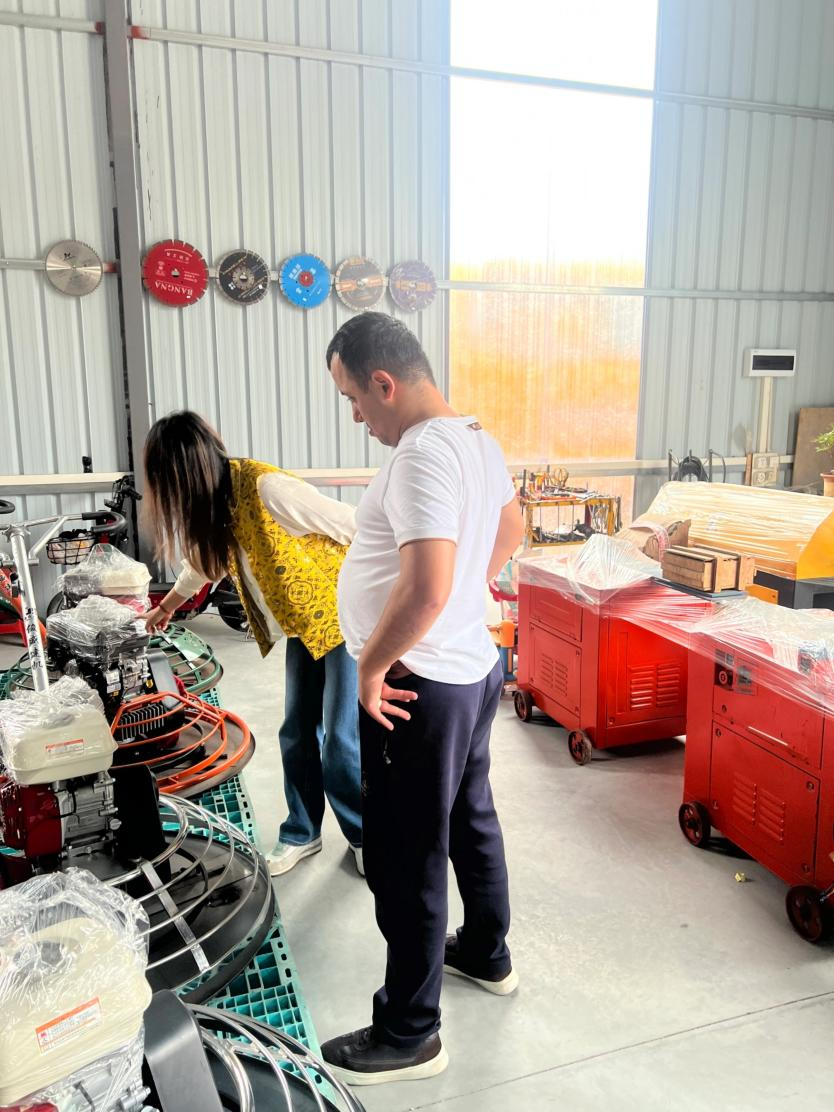 Ang mga pandaigdigang customer ay dumadaloy sa Guangzhou Jointsen Trading Co., Ltd nangunguna sa Canton Fair, na naglalagay ng mga pangunahing order.